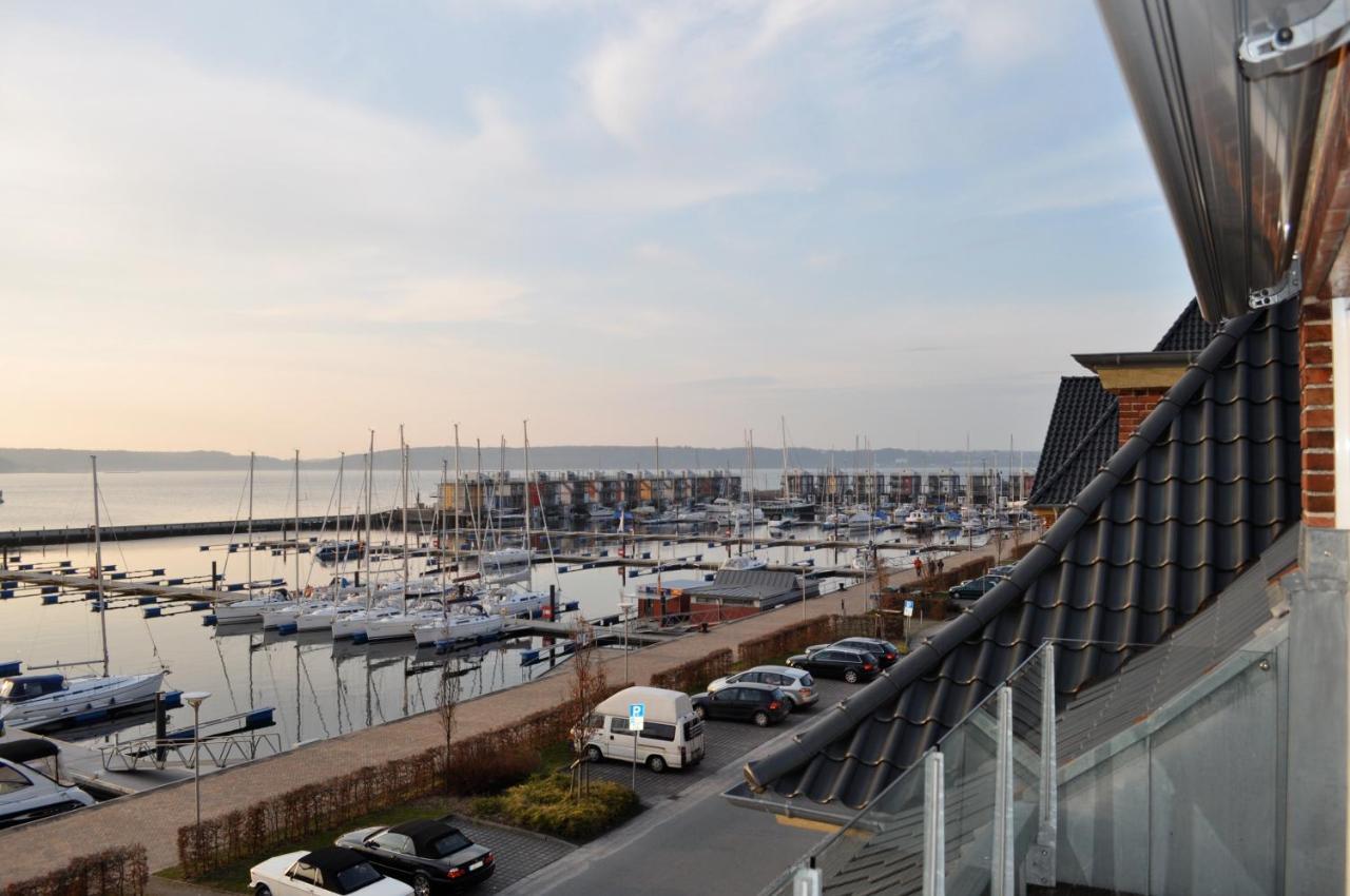 Fewo1846 - Baltic Lodge - Komfortable Maisonettewohnung Mit 3 Schlafzimmern, Balkon Und Blick Auf Die Marina Sonwik フレンスブルク エクステリア 写真